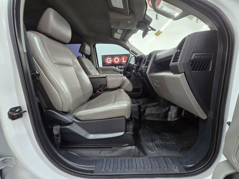 Used 2022 Ford F250 XL w/ Power Equipment Group image 20