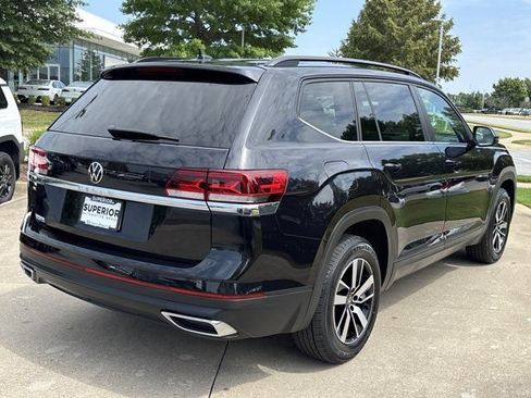 Used 2023 Volkswagen Atlas SE FWD image 3