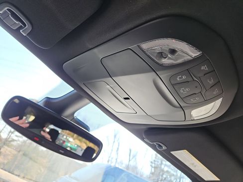 New 2026 Chrysler Pacifica Select image 30