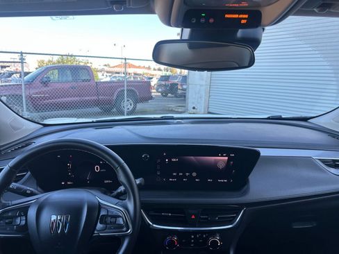 Used 2025 Buick Encore GX Preferred image 33