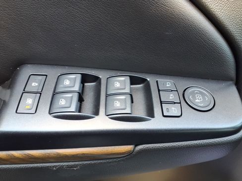Used 2018 GMC Yukon XL Denali AWD/4WD image 15