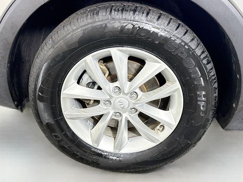 Used 2018 Kia Sorento LX image 37