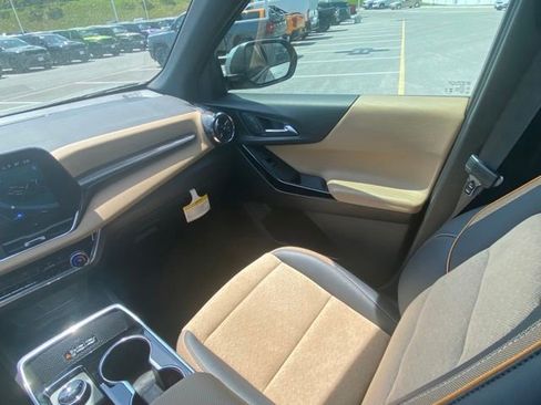 Used 2026 Chevrolet Equinox ACTIV w/ Convenience Package III AWD/4WD image 26