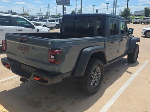 Used 2026 Jeep Gladiator Mojave AWD/4WD image 7