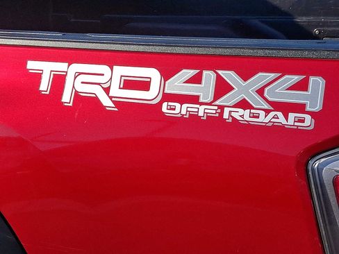 Certified 2021 Toyota Tacoma TRD Off-Road image 35