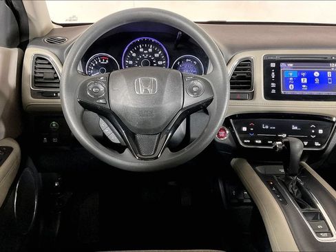 Used 2018 Honda HR-V EX image 4