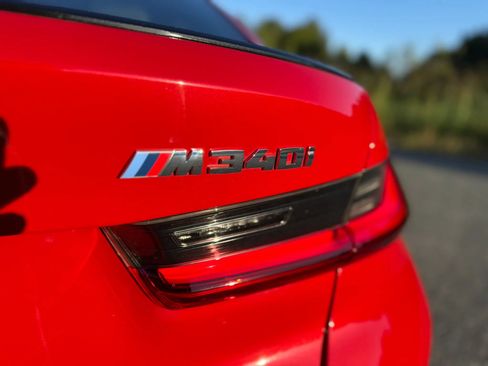 Used 2023 BMW M340i RWD image 29