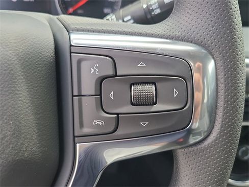 New 2025 Chevrolet Blazer LT w/ Midnight/Sport Edition image 23