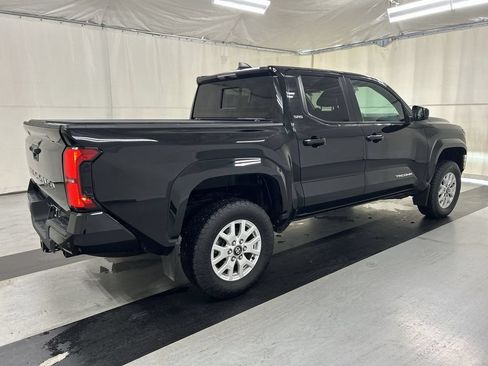 Used 2024 Toyota Tacoma SR5 AWD/4WD image 2
