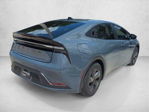 New 2026 Toyota Prius Plug-In Hybrid FWD image 5