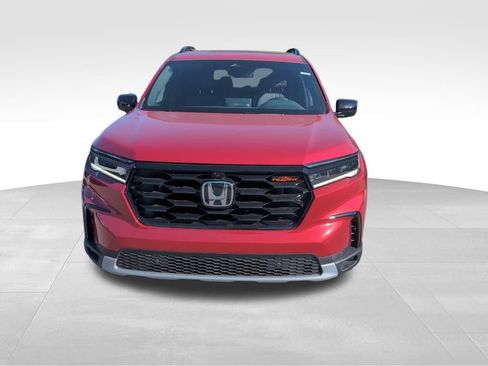 New 2025 Honda Pilot TrailSport image 2
