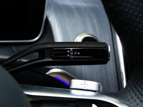 Used 2026 Mercedes-Benz GLC 350e 4MATIC image 17