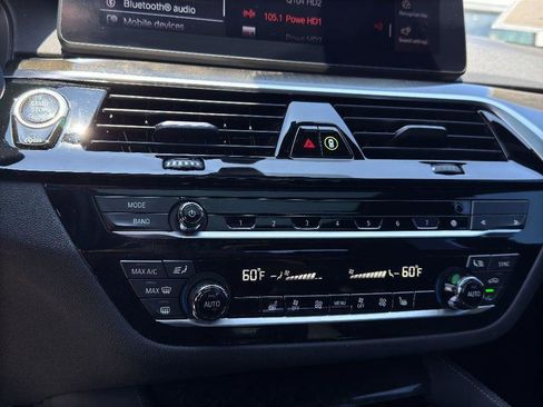 Used 2022 BMW 530i w/ Executive Package image 20