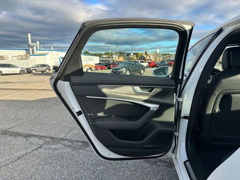 Used 2024 Audi A6 Premium Plus image 9