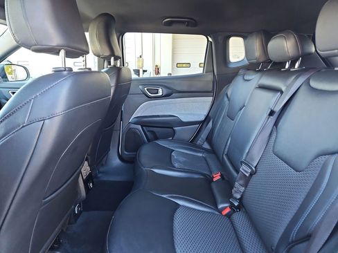 Used 2024 Jeep Compass Latitude image 25
