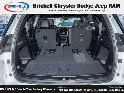 New 2025 Jeep Grand Cherokee L Altitude image 10