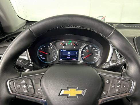 Used 2024 Chevrolet Equinox LT FWD image 13