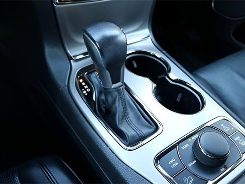 Used 2021 Jeep Grand Cherokee High Altitude image 25