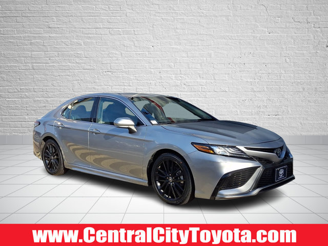 Used 2024 Toyota Camry XSE FWD image 1