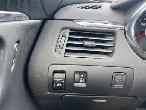 Used 2019 Chevrolet Impala LT w/ LT Leather Package image 12