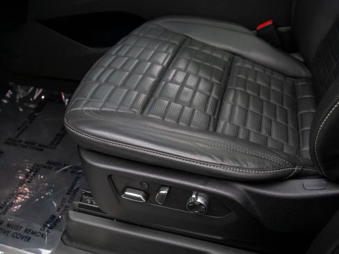 Used 2021 Cadillac Escalade Sport Platinum w/ LPO, ONYX Package image 19