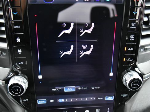 Used 2026 RAM 2500 Big Horn AWD/4WD image 23