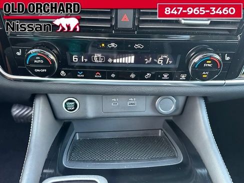 Used 2022 Nissan Rogue SL AWD/4WD image 18