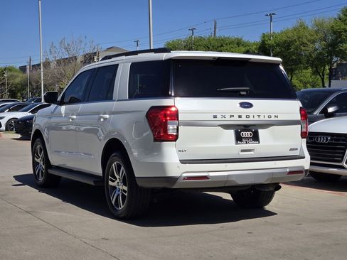 Used 2024 Ford Expedition XLT image 11