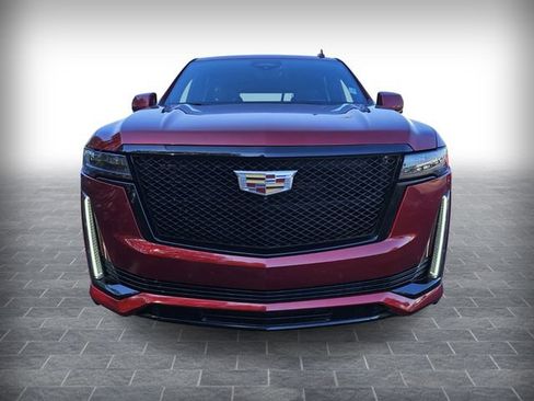 Used 2023 Cadillac Escalade Sport image 2