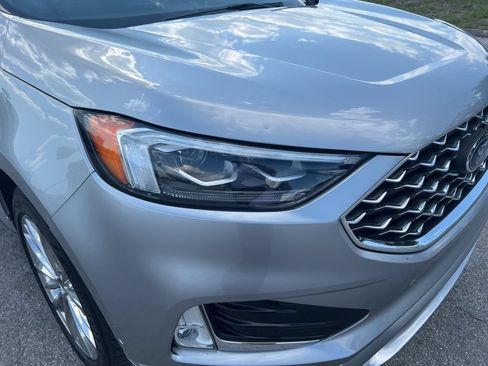 Used 2021 Ford Edge Titanium w/ Equipment Group 301A FWD image 11