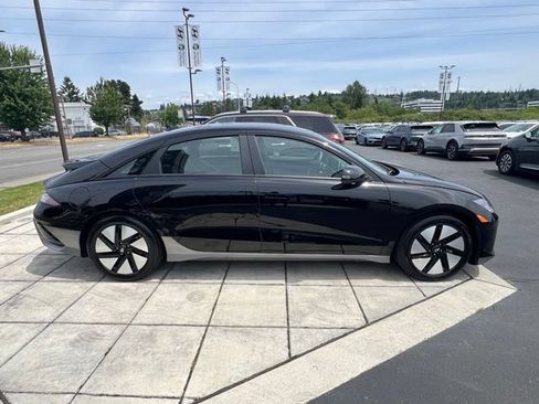 Certified 2024 Hyundai Ioniq 6 SE AWD/4WD image 8
