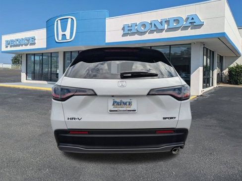 New 2026 Honda HR-V Sport image 5