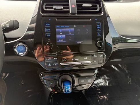 Used 2019 Toyota Prius XLE FWD image 14
