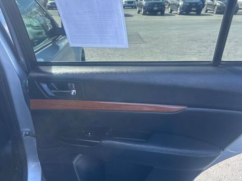 Used 2013 Subaru Outback 3.6R Limited image 10