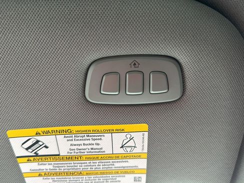 Used 2017 Ford F350 Lariat w/ Chrome Package image 32