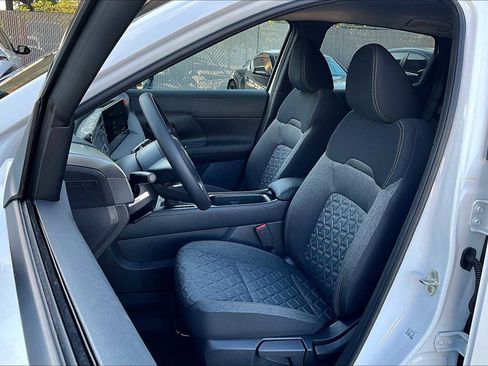 New 2026 Nissan Kicks SV image 15