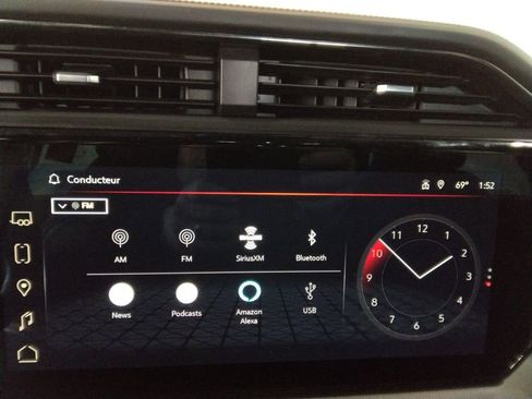 Used 2024 GMC Sierra 2500 AT4 w/ Technology Package image 20