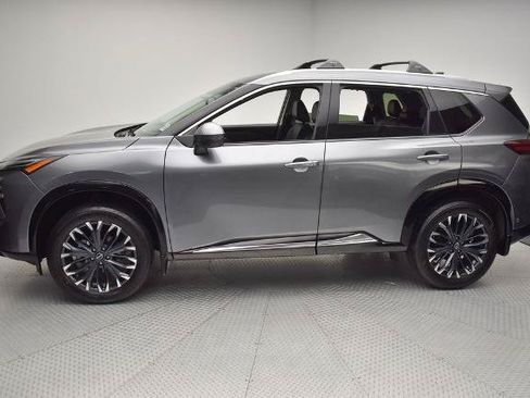Certified 2026 Nissan Rogue Platinum w/ Platinum Premium Package AWD/4WD image 8
