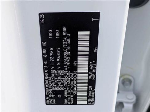 New 2026 Toyota Grand Highlander LE image 17