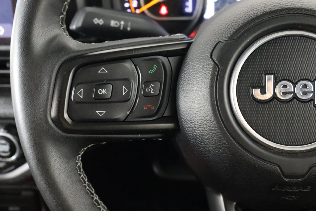 Used 2025 Jeep Wrangler Unlimited Sport w/ Convenience Group AWD/4WD image 8