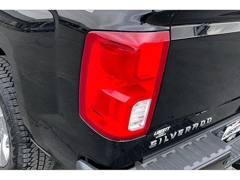 Used 2017 Chevrolet Silverado 1500 LTZ image 21