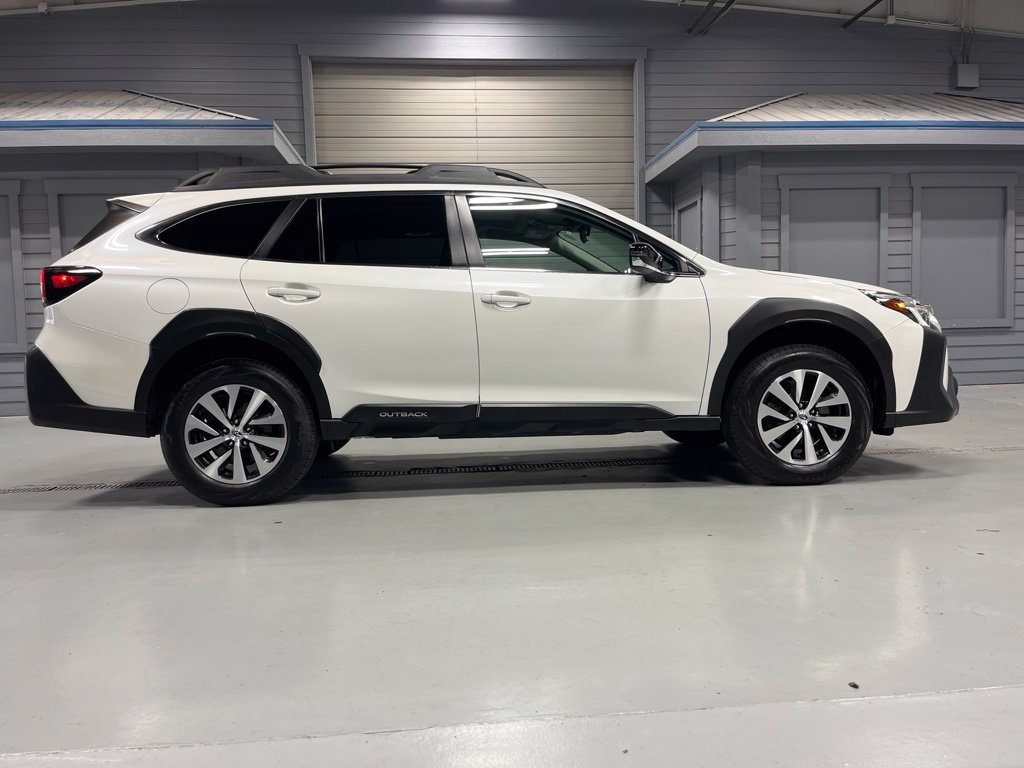 Certified 2024 Subaru Outback Premium AWD/4WD image 10