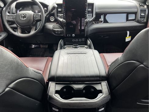 Used 2025 RAM 2500 Limited image 18