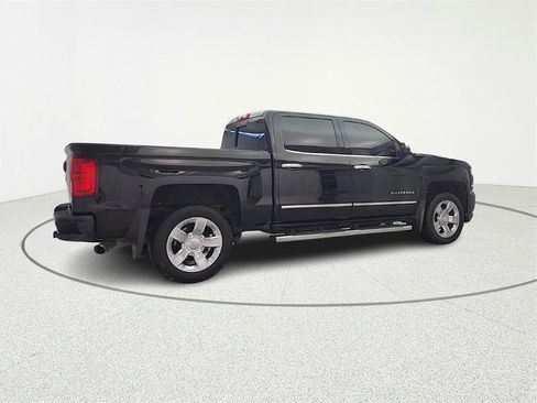 Used 2018 Chevrolet Silverado 1500 LTZ Z71 w/ LTZ Plus Package image 8