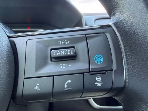 Used 2023 Nissan Rogue SV FWD image 22
