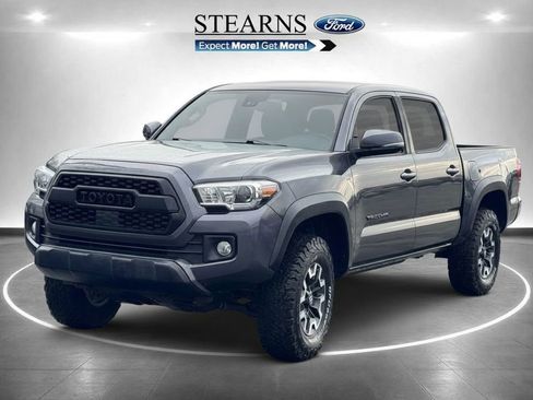 Used 2019 Toyota Tacoma TRD Off-Road AWD/4WD image 2