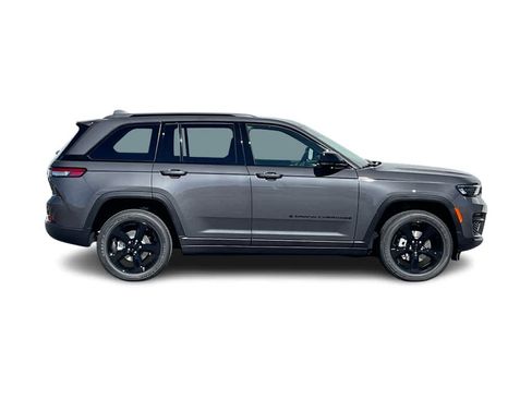New 2025 Jeep Grand Cherokee Altitude image 5