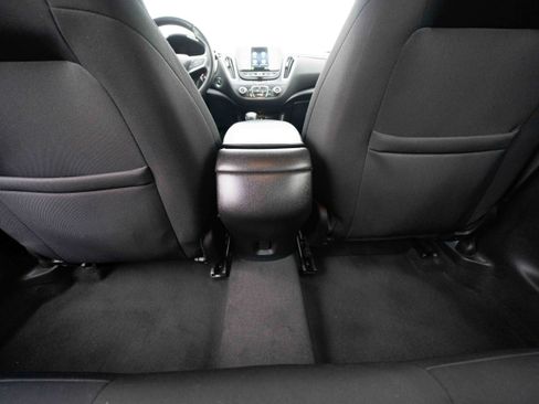 Used 2021 Chevrolet Malibu RS image 22