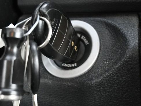 Used 2014 RAM 1500 Express image 34