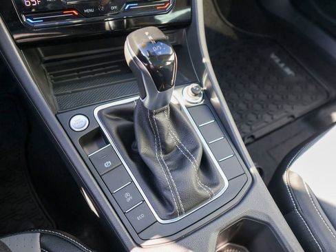 New 2026 Volkswagen Jetta SE image 22